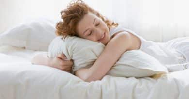 Astuces pour empêcher les oreillers de tomber entre la tête de lit et le matelas